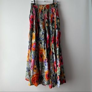 EXPRESS COMPAGNIE INTERNATIONALE FLORAL SKIRT VTG